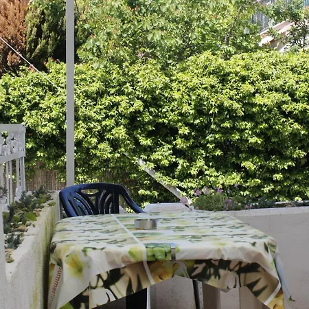 To Rent In Front The Lovely Sea Fully Equipped Guest house *