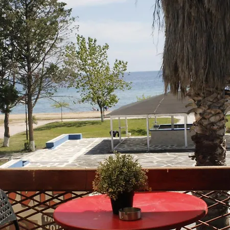 Guest house To Rent In Front The Lovely Sea Fully Equipped Nea Plagia