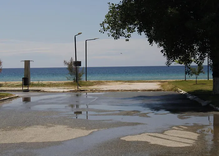 Гостевой дом Studioareticom To Rent In Front The Lovely Sea Fully Equipped Plagiastudioseu Неа-Плайя