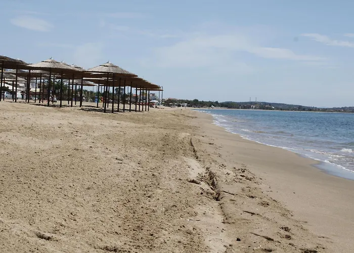 Studioareticom To Rent In Front The Lovely Sea Fully Equipped Plagiastudioseu Pensión *